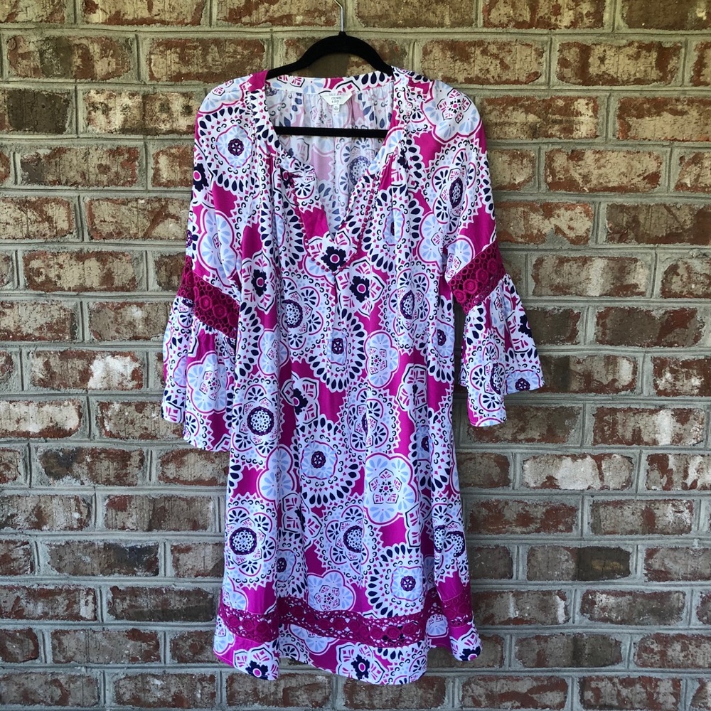 Crown & Ivy V Neck Bell Sleeve Dress Sz XL